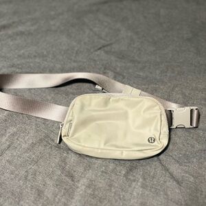 Lululemon belt bag light silver color